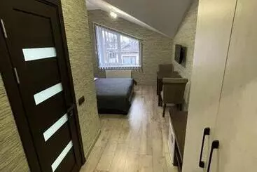 Hotelli ні пуху, ні пера!