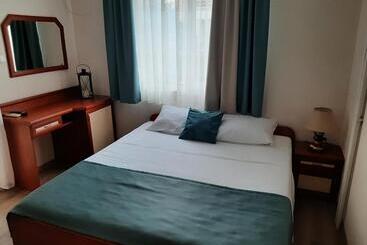 Pensão самостоятелни стаи елинор