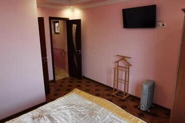 Bed and Breakfast Halidzor