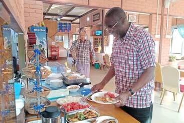 Hotel Wun Tawp Garden