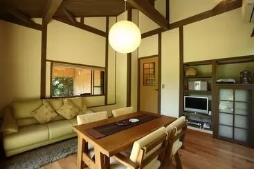 Ryokan Onsensui Pool & Fufu Rotenburo No Hanareyado Yurian