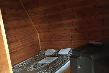 Общежитие номера в деревянных домиках