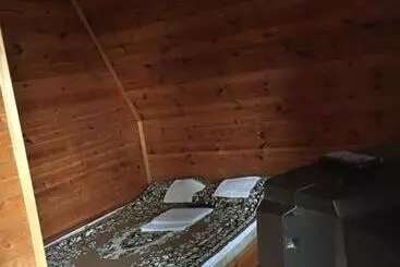 Hostel номера в деревянных домиках