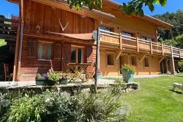 Aamiaismajoitus (B&B) Chez Fred Et Carine