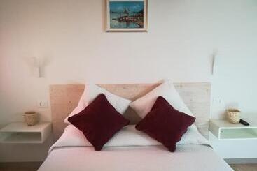 تختخواب و صبحانه La Colombara