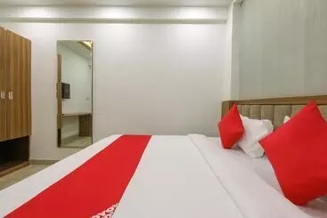 Super Hotel O Pride Inn