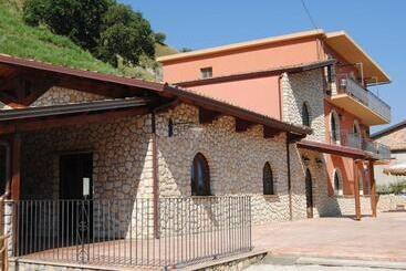 ペンション Al Giumani