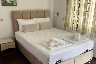 بنسيون Guest House Rositsa