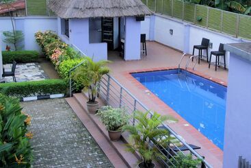 هتل Calabar Harbour Resort Spa