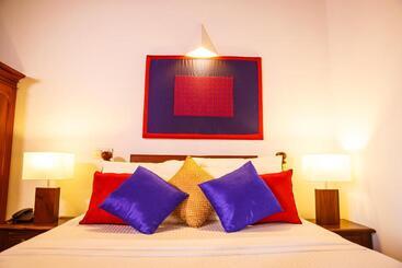 酒店 Sunrise Boutique