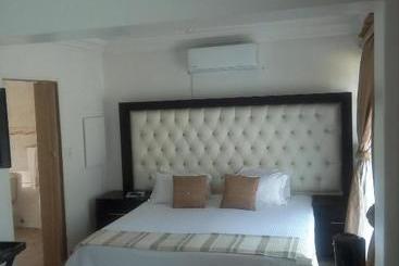 Bed and Breakfast Bruno Comfort Suites