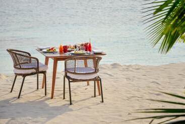 استراحتگاه dhigali Maldives Premium All Inclusive