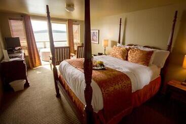 Camano Island Inn