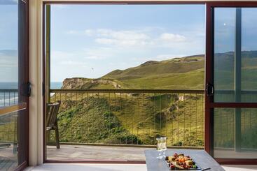 فندق Castaways Resort