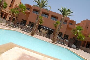 ホテル Oasis Palm