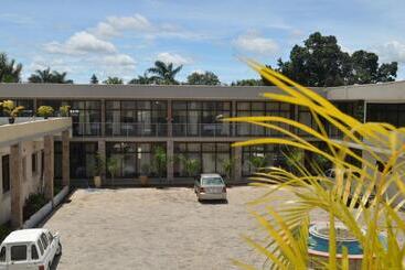 Pamo Hotel And Restaurants