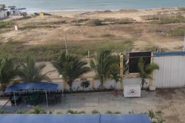 Hostal Palmeras Playa Milina