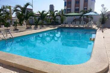 Hostal Palmeras Playa Milina