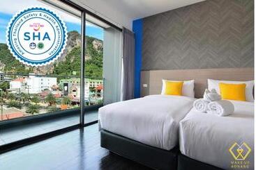 هتل Wake Up Aonang