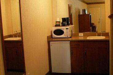 فندق White River Inn