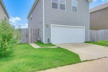 Cottage Pet Friendly Kyle Home W/ Yard ~ 23 Mi To Austin!