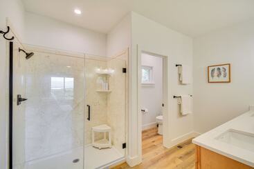 بيت ريفى 2 Mi To Lake: Stunning Twin Lakes Home W/ Deck