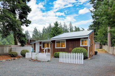 Cottage By The Bay By Avantstay 0.5mi To Beach!