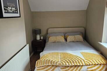 住所  Cosy Cottage Retreat Next To Famous White Horse!