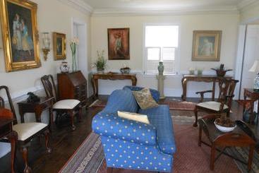 ベッドアンドブレックファースト The Pond House Inn