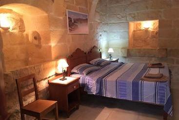 Gozo B&b