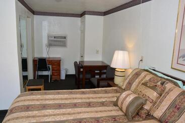 Motell Budget Inn Of Brownfield