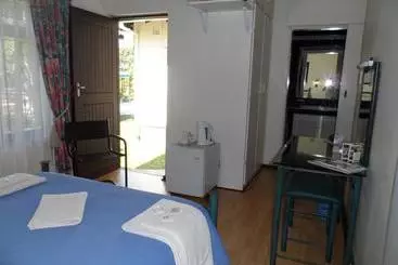 Aamiaismajoitus (B&B) Mdoni House Guest Lodge