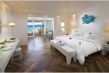 Diamonds Thudufushi Maldives Resort & Spa