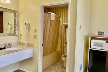 酒店 Old Alcohol Plant