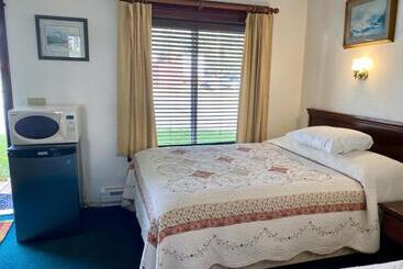 هاستل Sgt Prestons Lodge