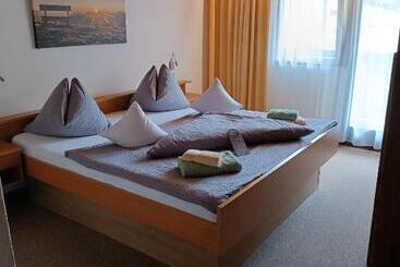 膳宿费 Bed And Breakfast Ederhof