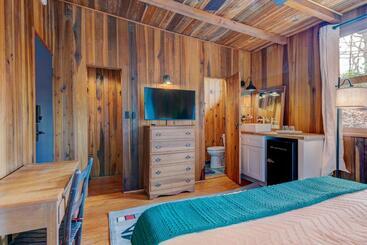 شقة فندقية The Furry Suite 7 & 8