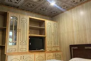 پانسیون Dost Guest House