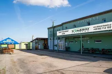 ユースホステル Ubytovna Koněšín