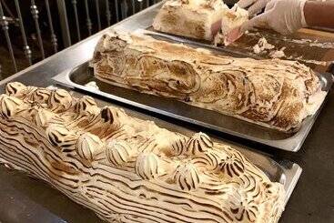 هتل Maison De Famille Les 5 Frères