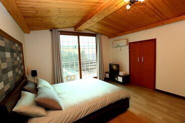 Hotel Pinearoma Pension