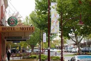 호텔 The Commercial