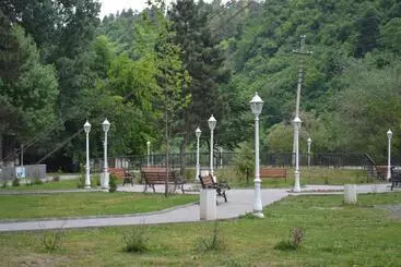 Riverside Hostel Borjomi
