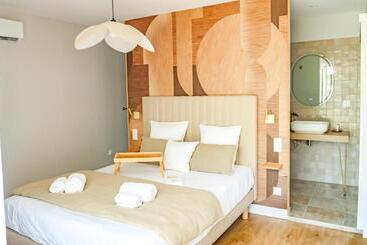 مبيت وإفطار Les Gîtes De Laure   L Eden Romantique, Chambres Hôtes, Spa Privé, Couloir De Nage, Adults Only