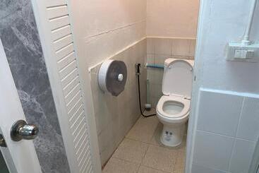 Homey Hostel Khaosan