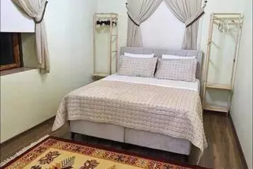 Majatalo Burcu Guest Home