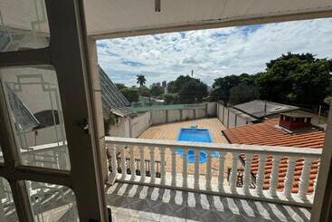 پانسیون Pousada Castelo Da Villa   Vila Yolanda, Foz Do Iguaçu