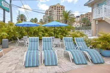 استراحتگاه Clearwater Beach Suites #105