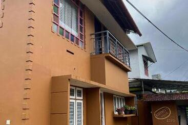 Pensión Brothers Guest House