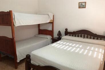 تختخواب و صبحانه Hospedaje Rojas